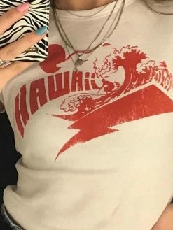 Emmiol Hawaii Scene Printed Crop Top