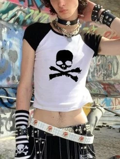 Emmiol Raglan Sleeve Skull Crop Top