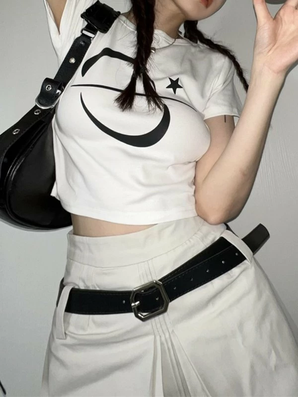 Emmiol Galaxy Star White Baby Crop Top - Image 7