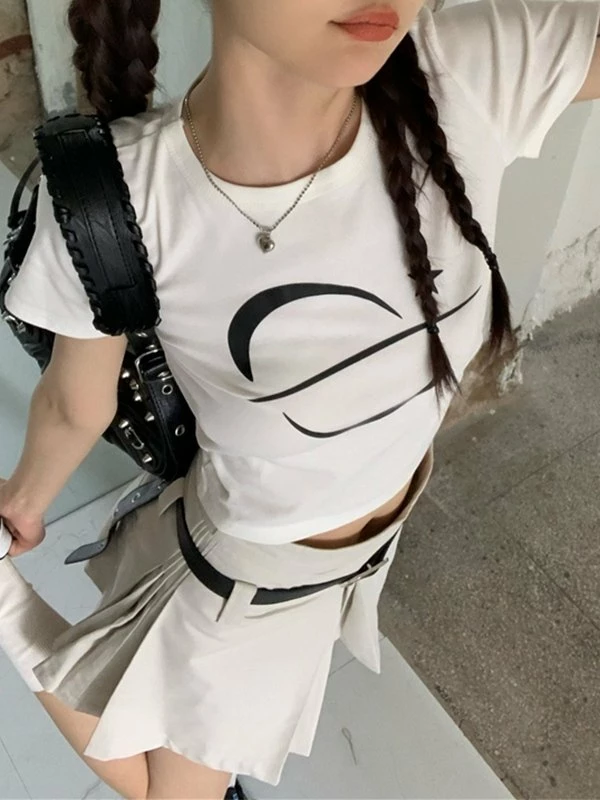 Emmiol Galaxy Star White Baby Crop Top - Image 6