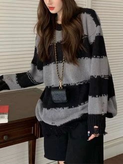 Emmiol Oversize Distressed Striped Sweater